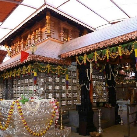Karkal Hotel Kateel International المظهر الخارجي الصورة